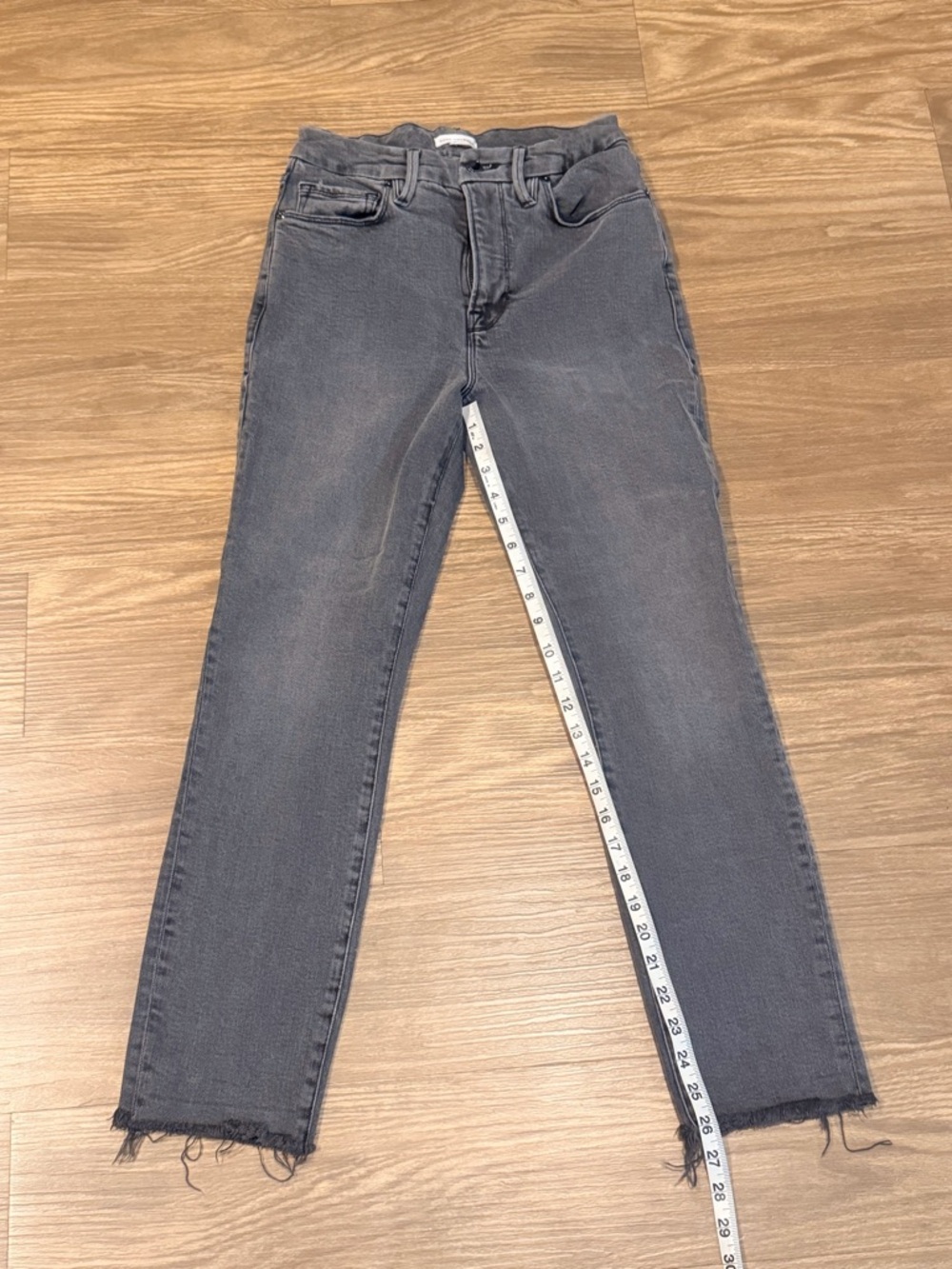 Good American Straight Leg Jeans in Washed Black